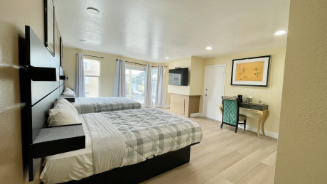 Beach Motel - 2 Beds