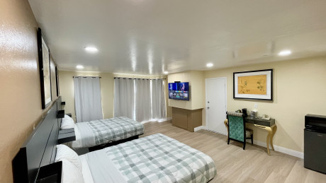 Beach Motel - 2 Beds